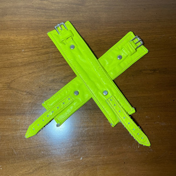 Neon Yellow Handmade Leather cuff jewelry - Picture 1 of 6